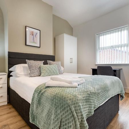 Host Liverpool - Artsy Stadium Suite, City Center & Garden 외부 사진